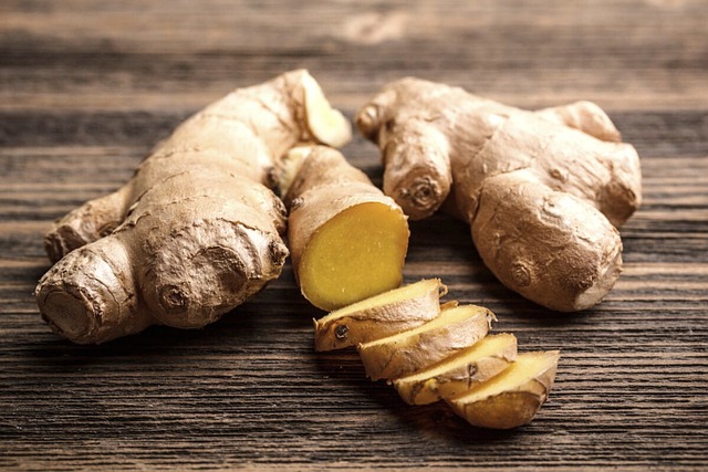 GINGER : A Precious herb ,uses ,benefits ,disadvantages and more